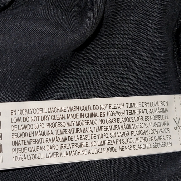 NWT Women's T-Shirt Black various sizes shirt dress long sleeves buttons-up pock - Picture 6 of 11